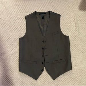 Perry Ellis Men’s Grey vest